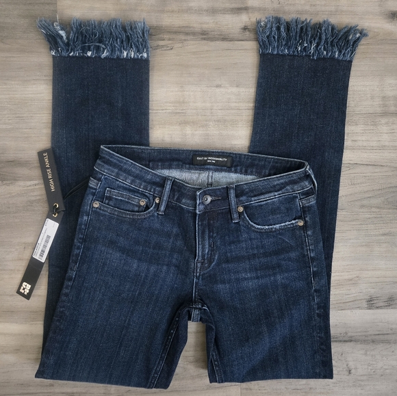 Cult of Individuality Denim - Cult Of Individuality New York Dark Blue Frayed Hem High Rise Ankle Jeans sz 25